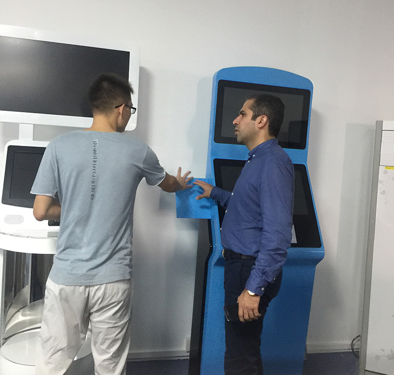 迪拜客戶來(lái)訪,與液晶拼接商用顯示產(chǎn)品更近一步合作交流